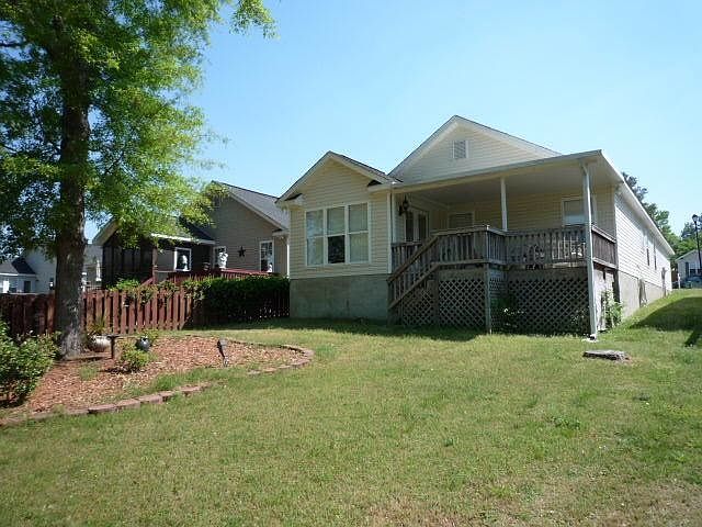 2nd image of 2006 Kennesaw Way