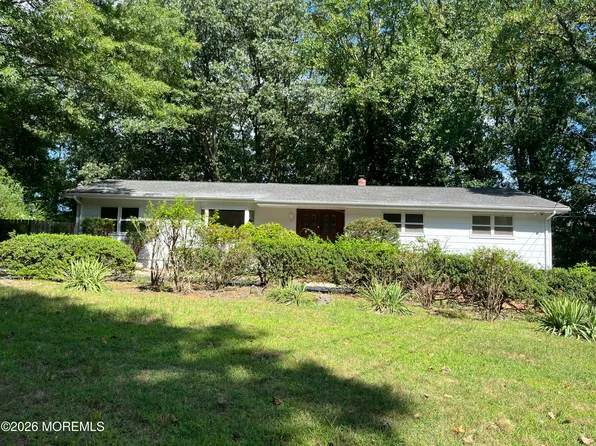 12 Galewood Dr, Holmdel, NJ 07733