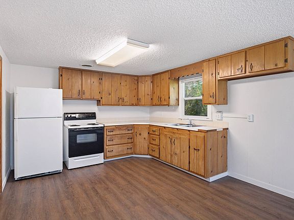 2nd image of 2510 Chatham Hill Dr APT 1