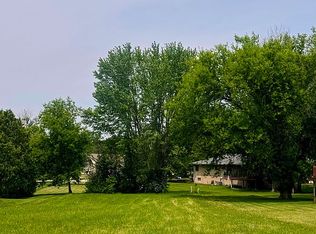 110 Rochester Rd NE, Poplar Grove, IL 61065