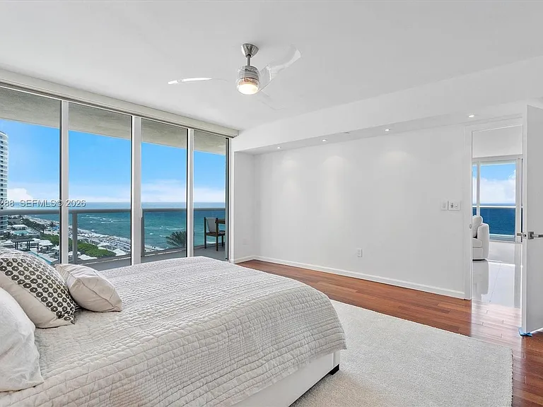 1830 Ocean Dr #1101 — Photo 6