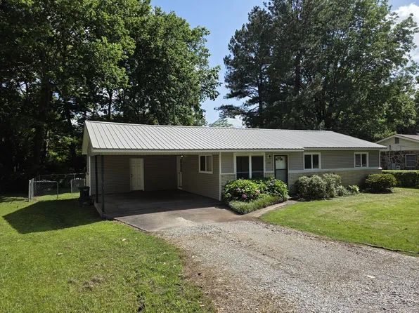2135 W Holly St, Fayetteville, AR 72703