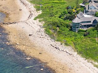 51 Gunning Point Ave, Falmouth, MA 02540