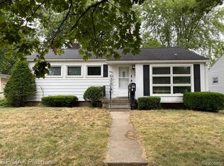 901 Buckingham Ave, Flint, MI 48507