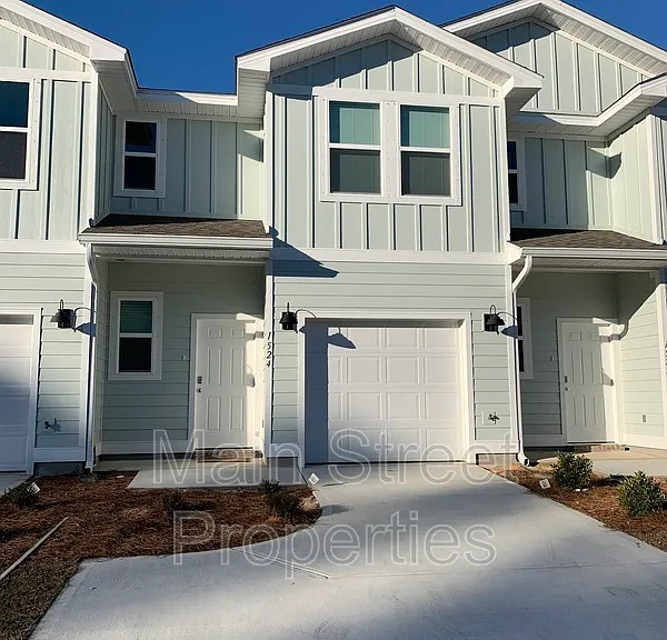 1524 Farragut Way — Photo 1
