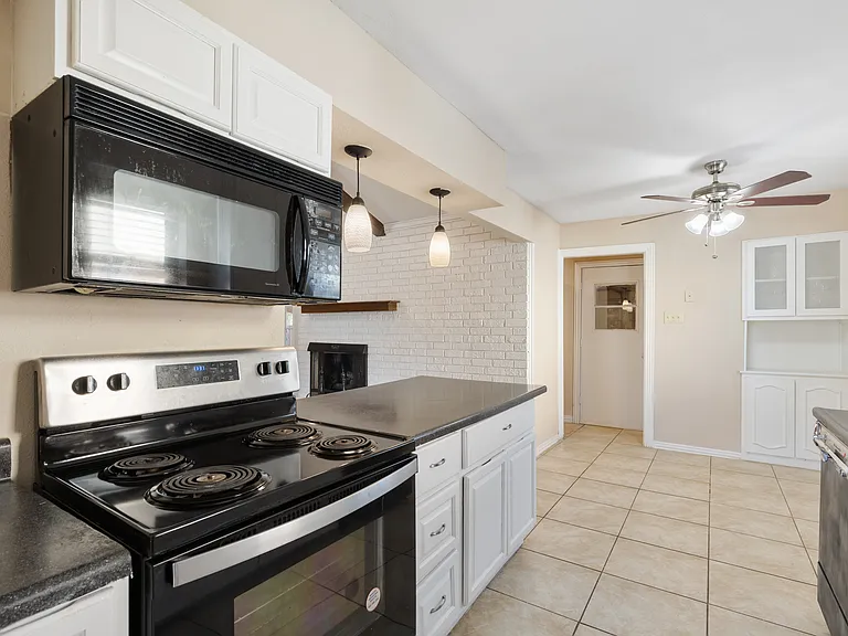 3834 Bremerton St — Photo 17