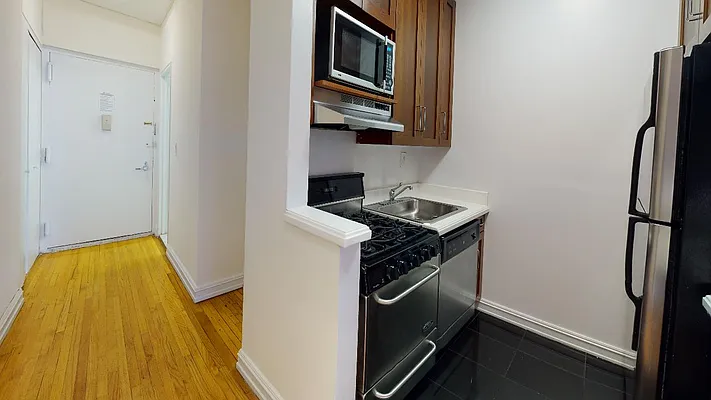 Rented by Bond New York | media 2