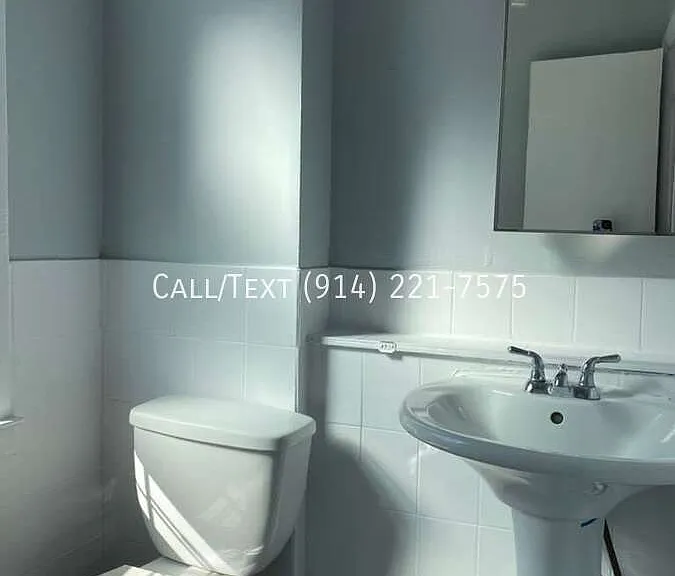 44 Vineyard Ave #1 — Photo 4