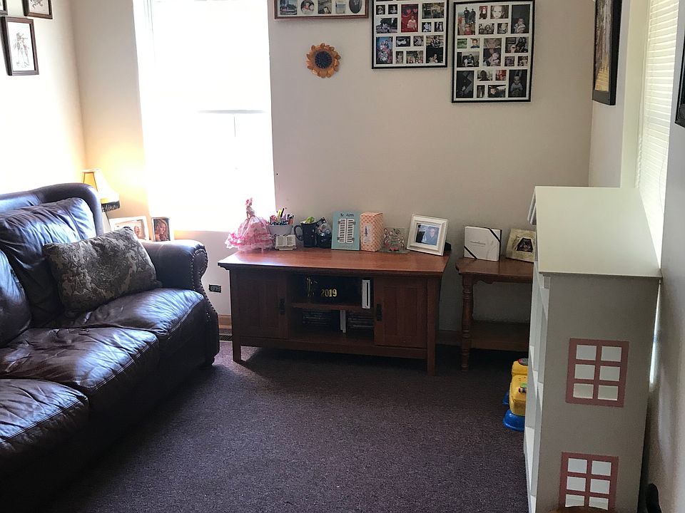 2nd image of 134 High St