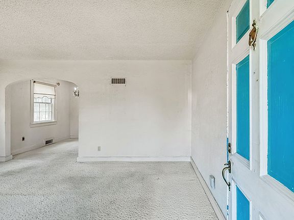 4th image of 2905 Murray Cir
