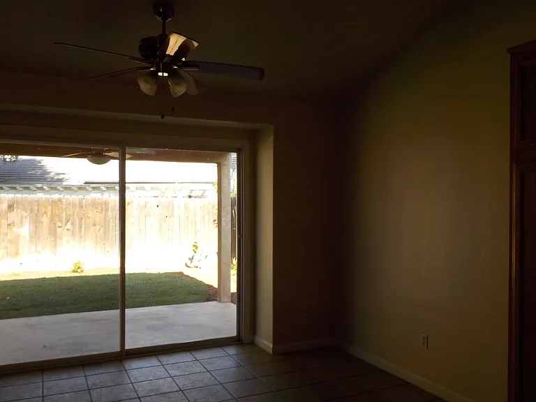 5422 W Dorothea Ave — Photo 5