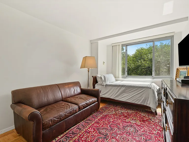 4200 Cathedral Ave NW #614 — Photo 6