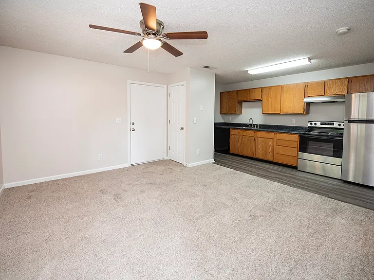 Park Hills Apartments — Photo 22