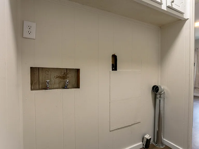 2907 N Howard St — Photo 15