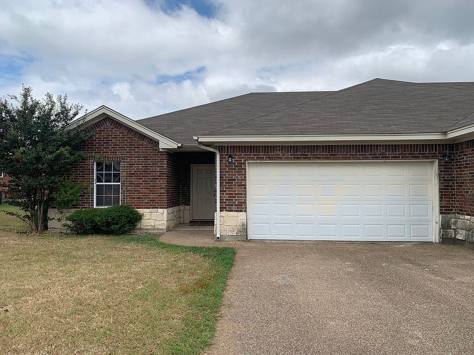 1st image of 3105 Buckskin Ln
