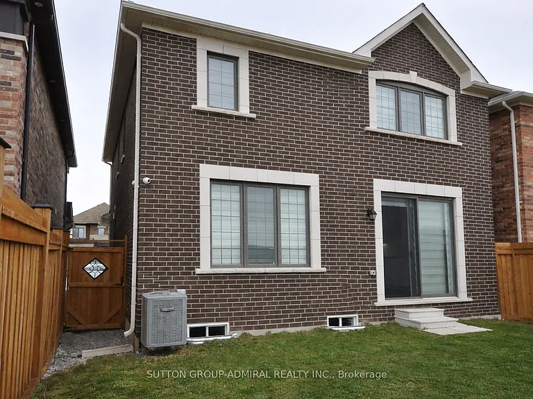 65 Barkerville Dr — Photo 14