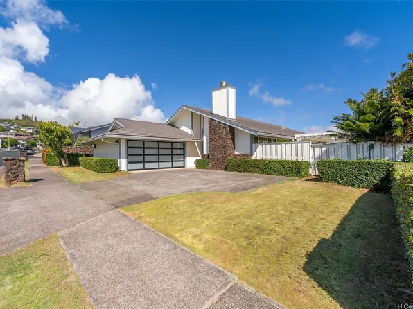 2067 Laukahi St, Honolulu, HI 96821