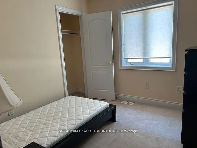 12 Preakness Dr — Photo 9