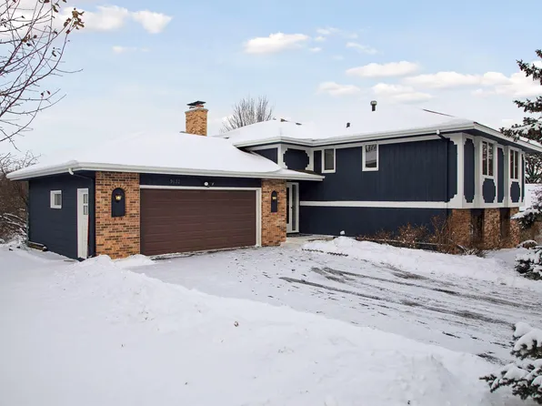 9632 Little Rd, Bloomington, MN 55437