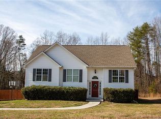 2904 Dallas Ct, Winston Salem, NC 27107