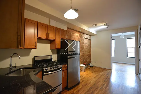 Rented by Yaffa Realty LLC | media 18