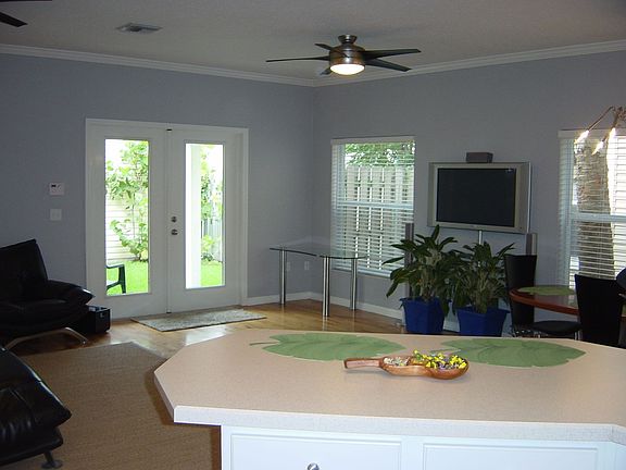 Kitchen / Living