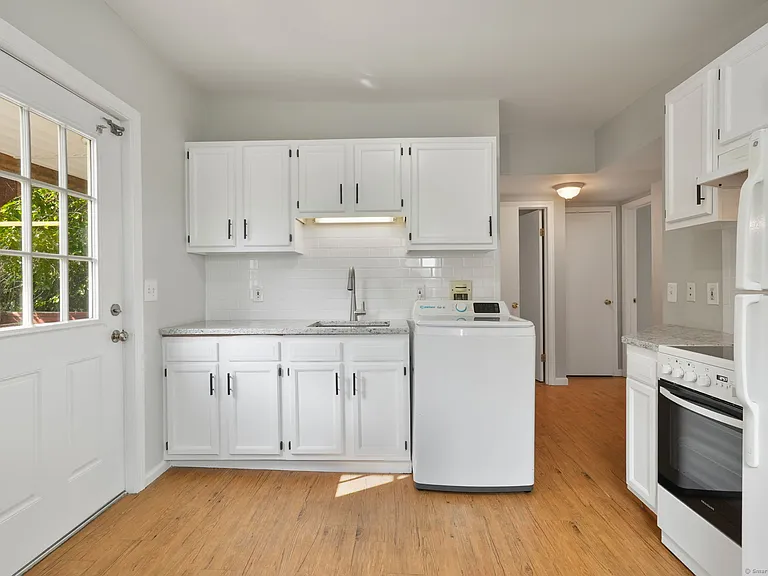102 Wooster St — Photo 1