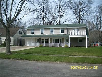 3rd image of 4855 Elmwood Dr
