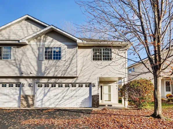 22451 Evergreen Cir, Forest Lake, MN 55025