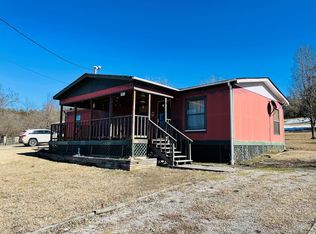 53 2nd St, Norfork, AR 72658