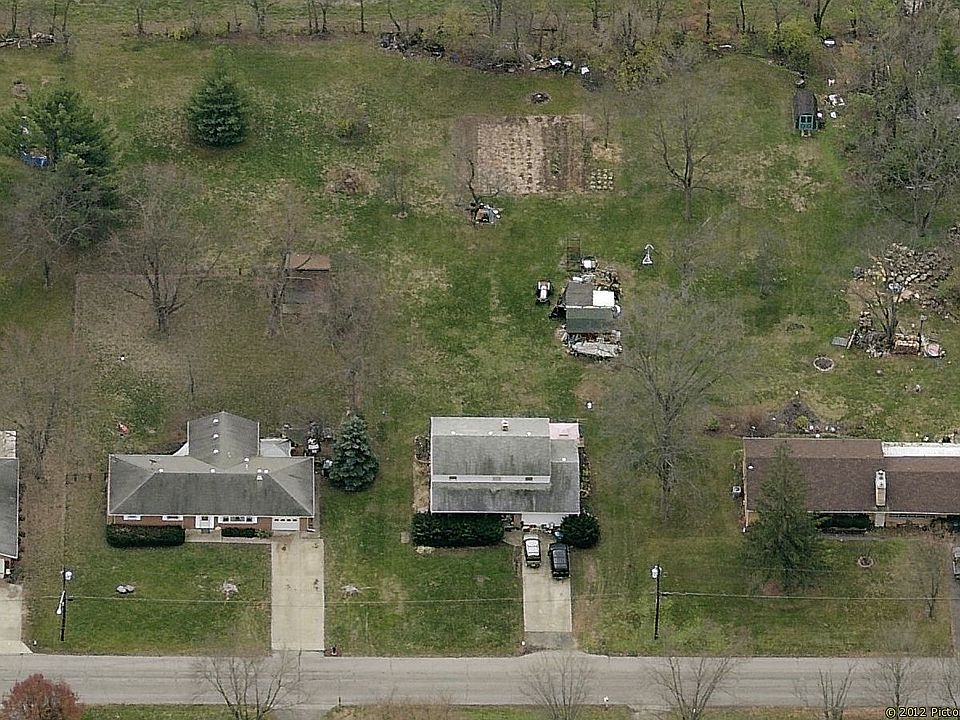 2nd image of 6224 Cedar Ln