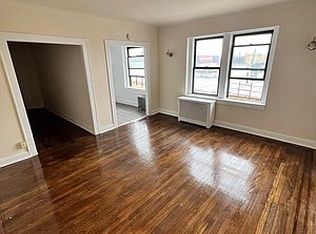 94-12 210th St #2F, Queens Village, NY 11428