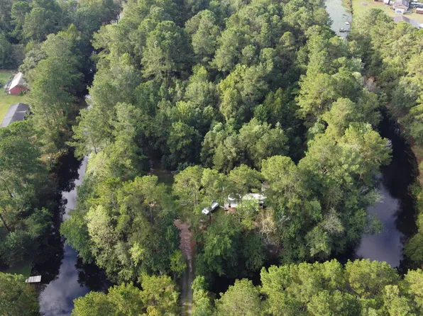 123 Kyseth Ln, Moncks Corner, SC 29461