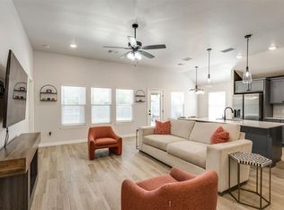 20051 Park Ln, Harrah, OK 73045
