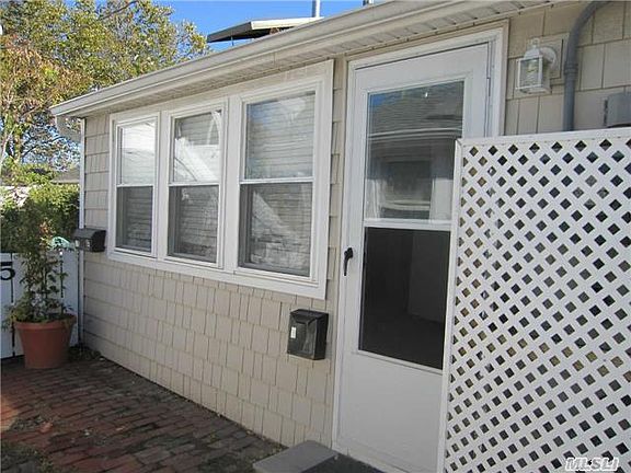 2nd image of 5 Greenwich Ave APT C