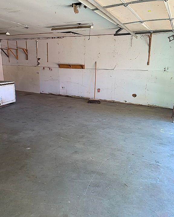 1st image of 620 SE 39th St