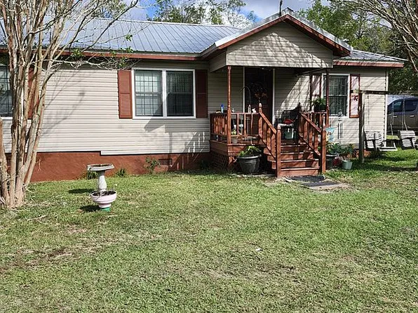 150 Sassafras Ln, Sylvester, GA 31791