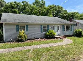 2723 Winslow Ln, Winston Salem, NC 27103