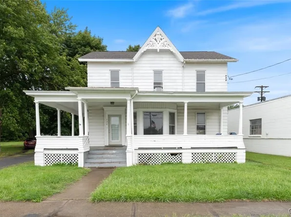 132 Main St, Port Byron, NY 13140