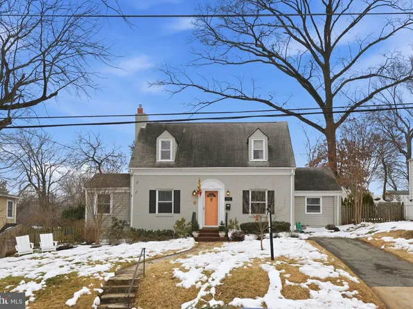 10304 Ridgemoor Dr, Silver Spring, MD 20901