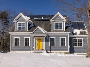 2 Wood Ridge Ln, Exeter, NH 03833