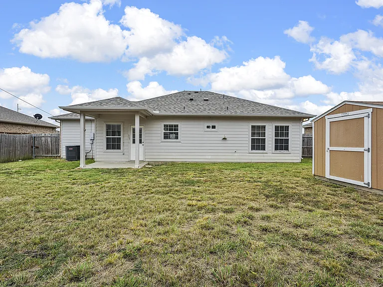 2103 Oliver St — Photo 19