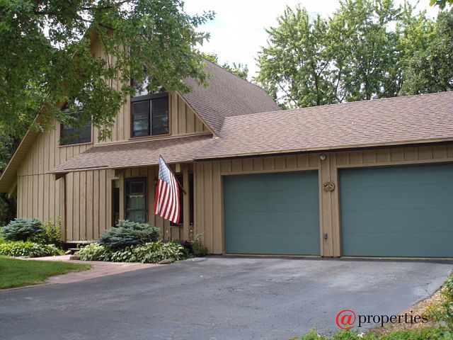 1st image of 161 Castlewood Dr