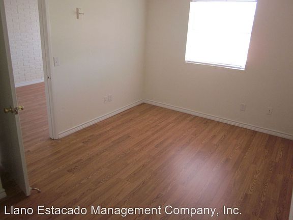 2nd image of 1410 Ponderosa St APT 224