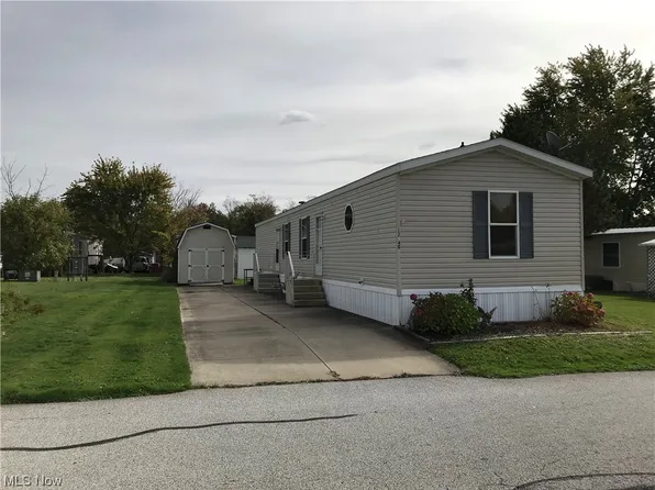 12040 Nicki Ln, Chardon, OH 44024