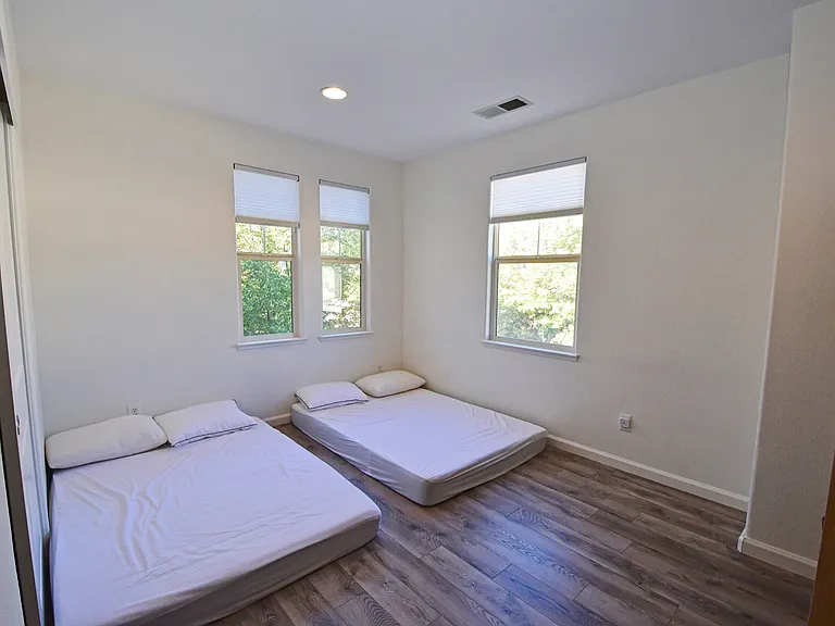 1616 Spicewood Cir — Photo 18