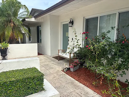 12500 SW 104th Ter Photo 1