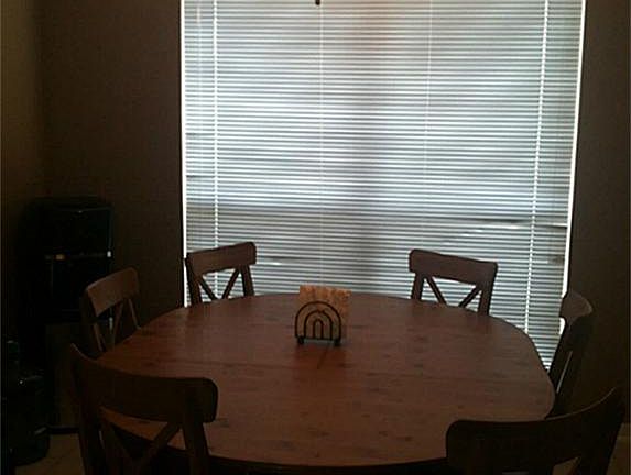 Breakfast room off kitchen