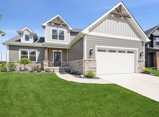 3202 Forestside Ln, Valparaiso, IN 46385