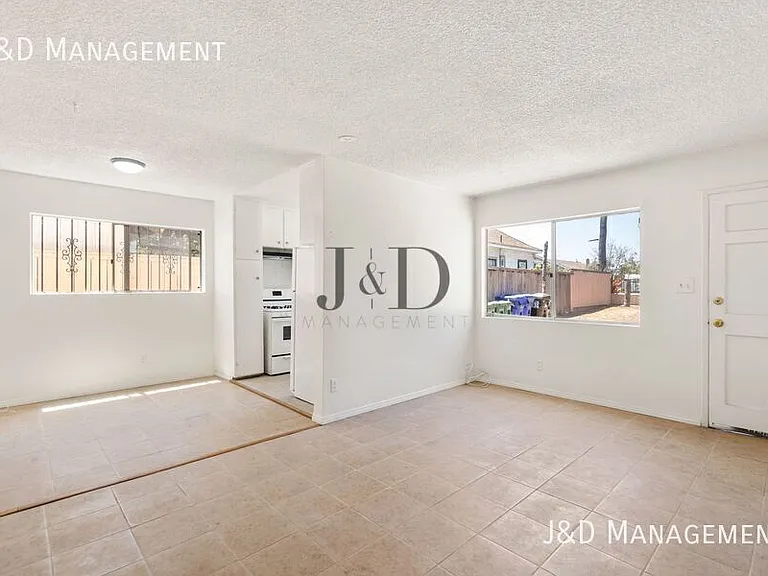 2248 Ocean View Blvd #4 — Photo 9